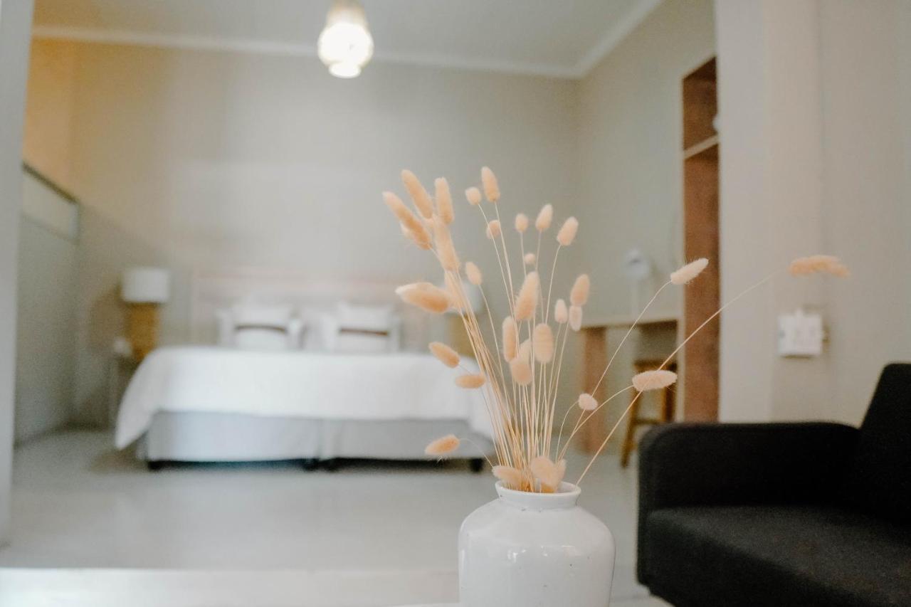 Lighthouse Guesthouse & Cafe Groblersdal Extérieur photo