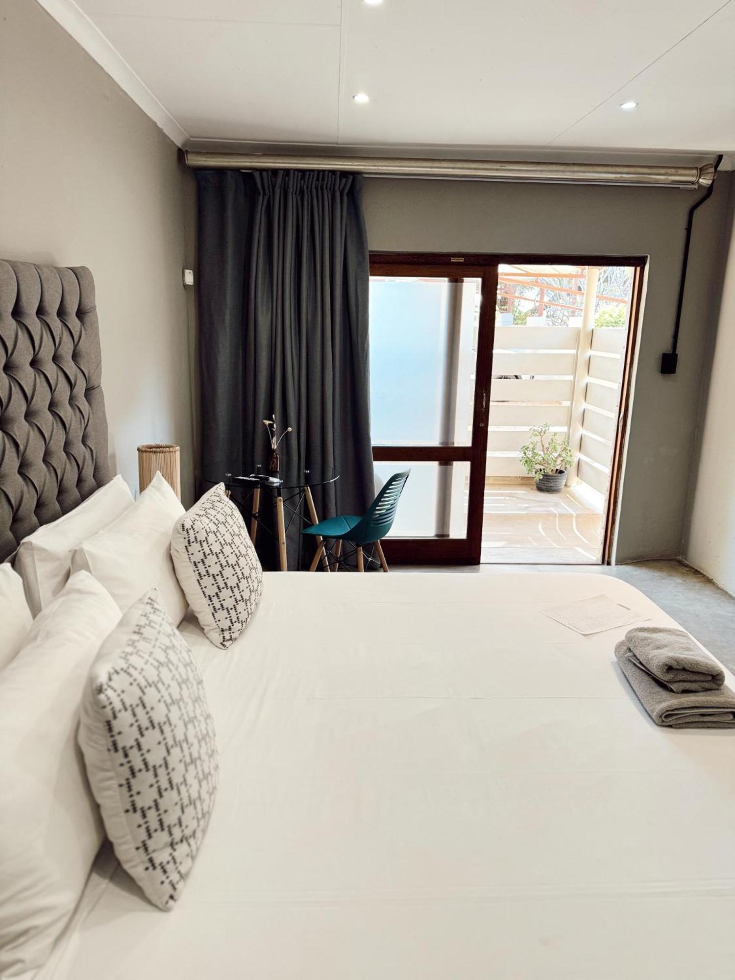 Lighthouse Guesthouse & Cafe Groblersdal Extérieur photo